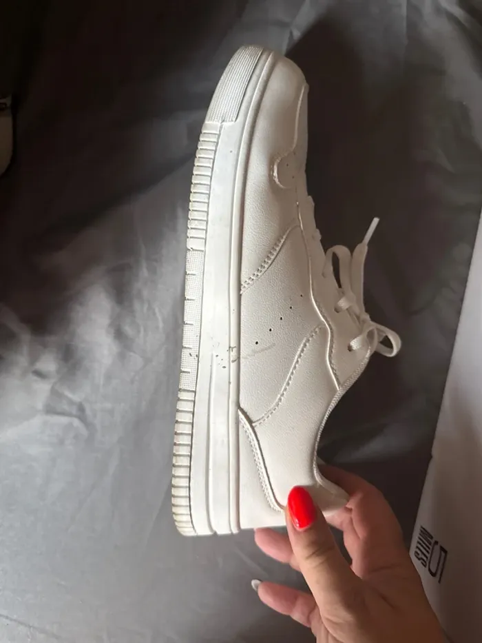 Baskets blanches - photo numéro 5