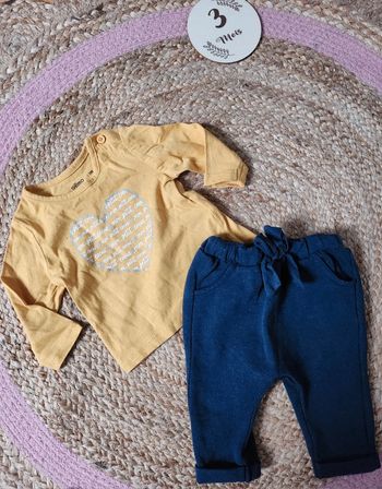 Ensemble Tshirt + pantalon