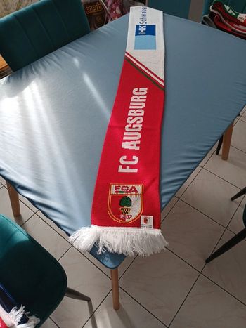 Écharpe foot fc augsbourg augsburg Allemagne deutschland