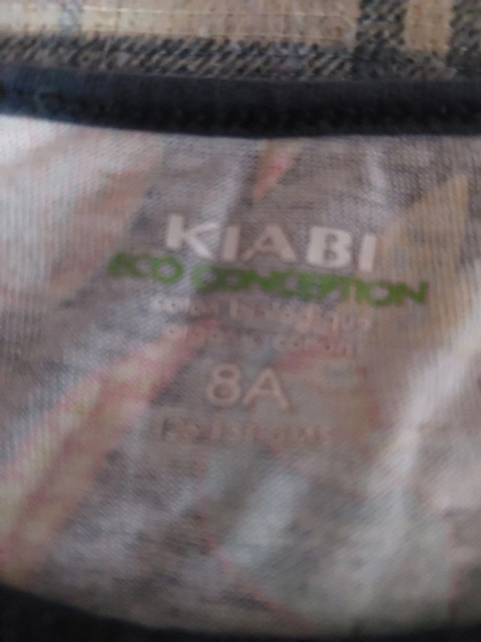 Jolie Débardeur bleu avec différents motifs taille 8 ans - photo numéro 2