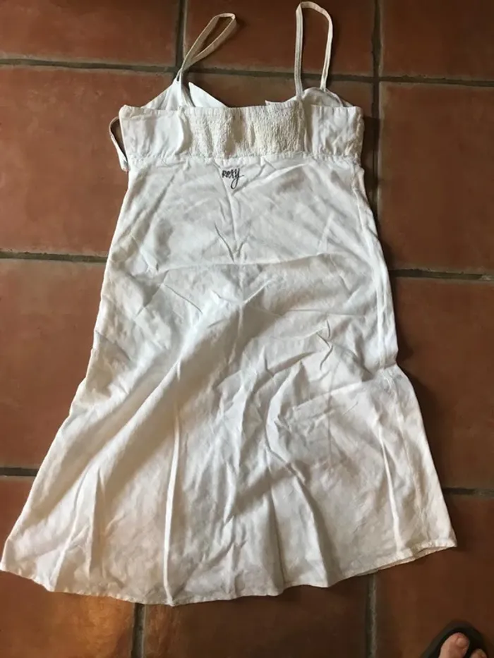 Robe blanche Roxy bon état - photo numéro 2