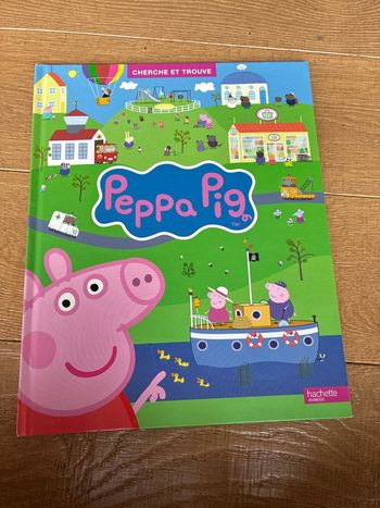 Livre cherche et trouve peppa pig