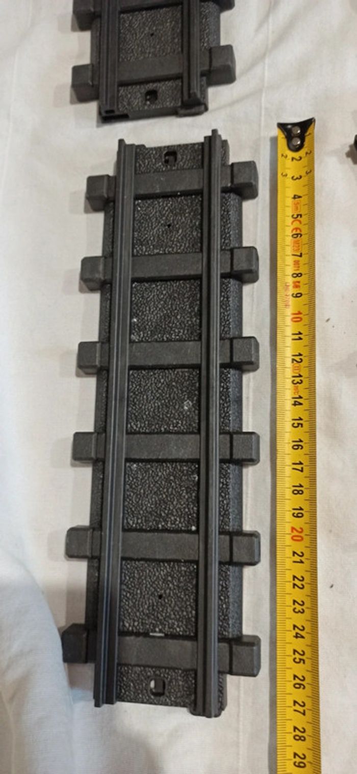 Lot de rails 12 courbes et 2 droits playmobil - photo numéro 4