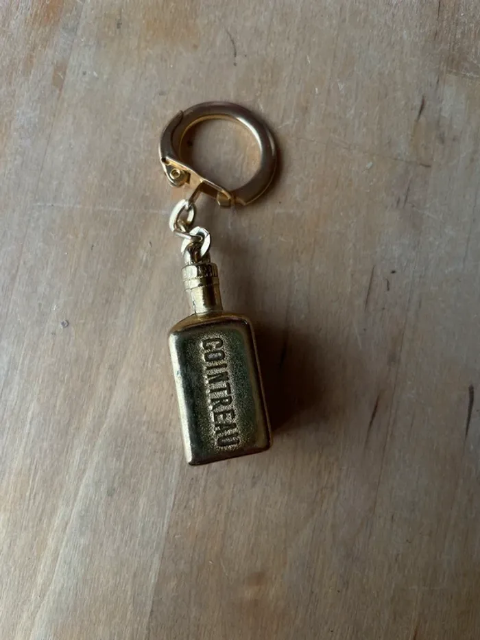 Porte clé cointreau - photo numéro 2