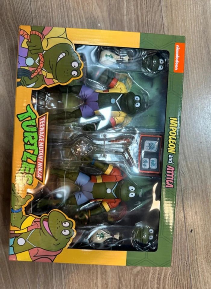 Les Tortues Ninja - Napoleon & Atilla Frog - Pack 2 Figurines 18 cm