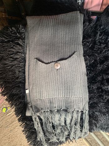 Grande écharpe avec poches gants