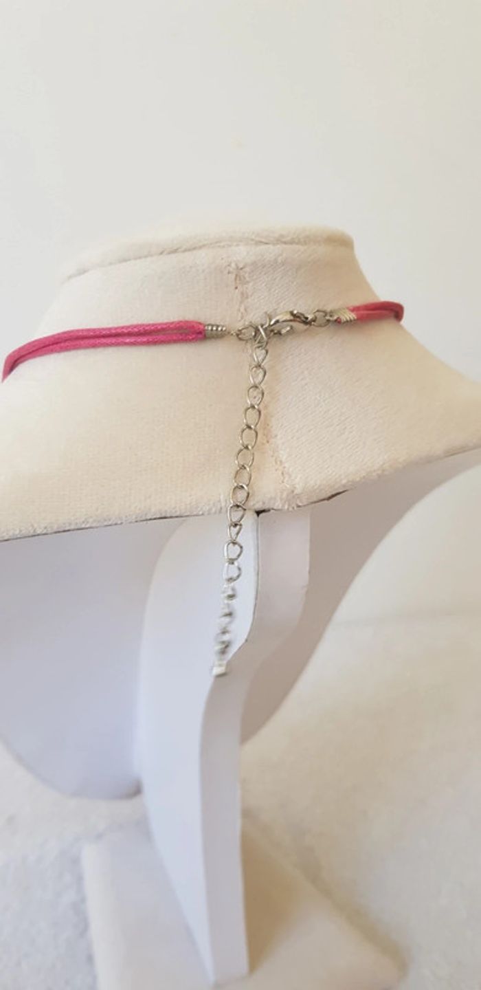 Collier fushia - photo numéro 3