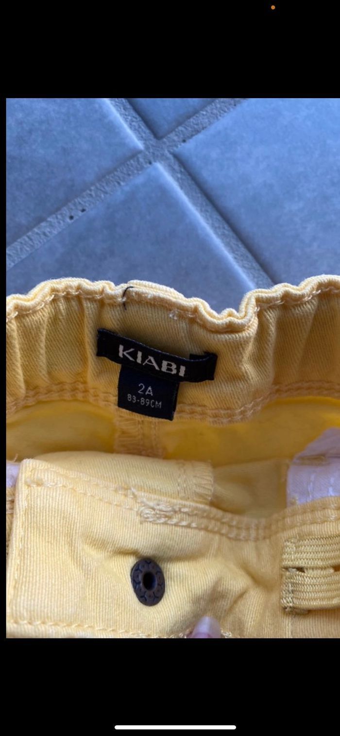 Short en jean jaune 24 mois Neuf - photo numéro 5
