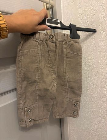 Pantalon en velours obaibi 6 mois 