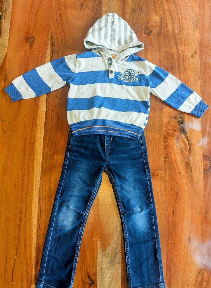 Lot jeans, pantalon, pull et manteau Timberland - photo numéro 2