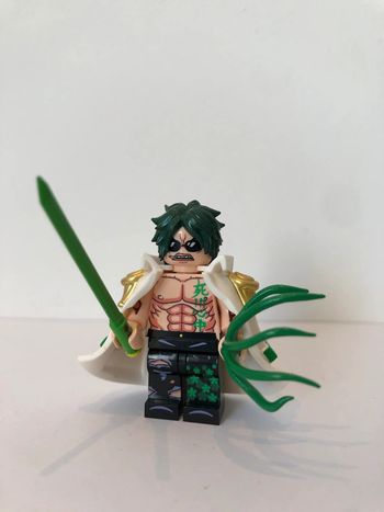 Figurine type lego OnePièce. OnePièce