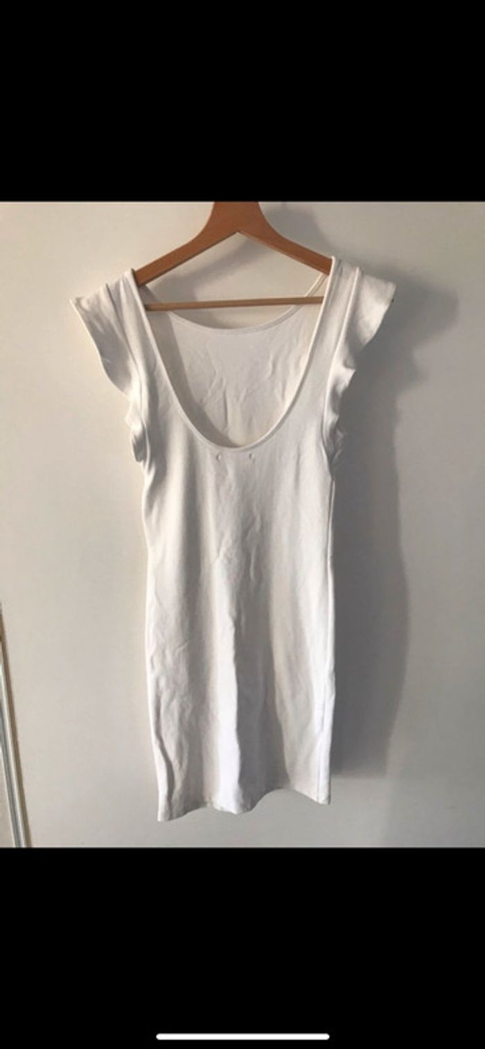 Robe Bershka blanche - photo numéro 2