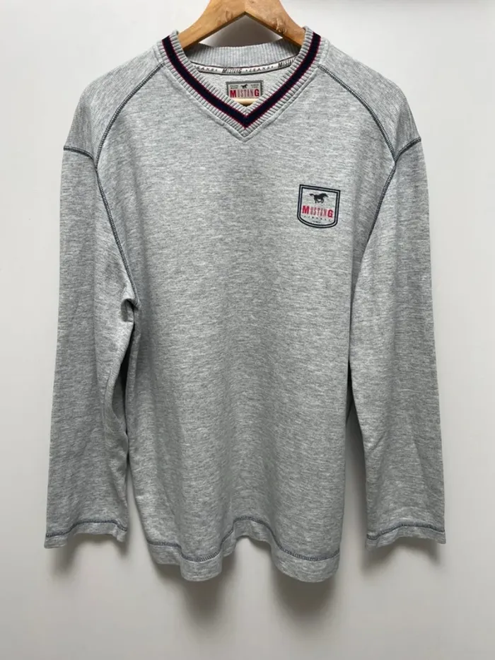 Mustang vintage V-neck grey sweater Mens Small car racing nascar