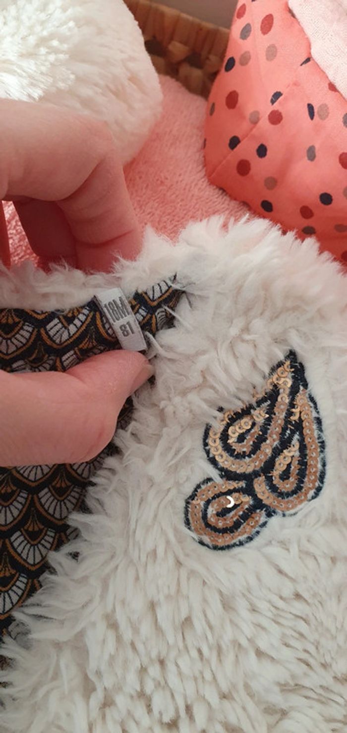 Gilet Ikks taille 18 mois - photo numéro 3