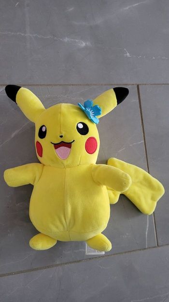 Peluche Pikachu pokémon