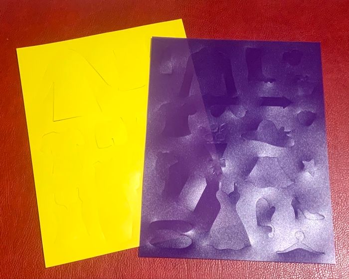 Set 2 feuilles de gabarits de vêtements en plastique