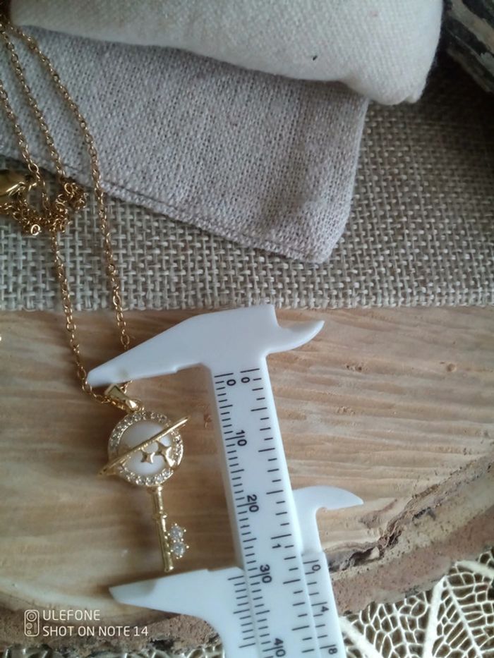 Collier clé des astres avec pierre de jade blanc - photo numéro 2