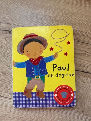 Paul se déguise