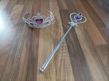Ensemble déguisement princesse couronne et sa baguette