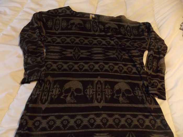 Tunique manches longues Taille 42/44 SPOT