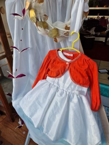 Magnifique tenue 18 mois Kitchoun, très bon état.