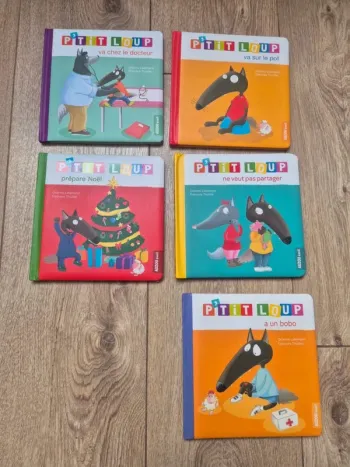 lot de 5 livres "p'tit loup" état neuf et en très bon état