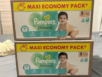 Couches Pampers harmonies