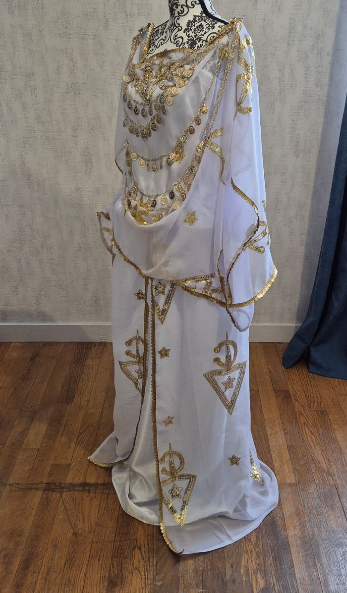 Melhfa chaoui tenue traditionnelle algérienne blanche avec motif amazigh fibule taille unique - photo numéro 5