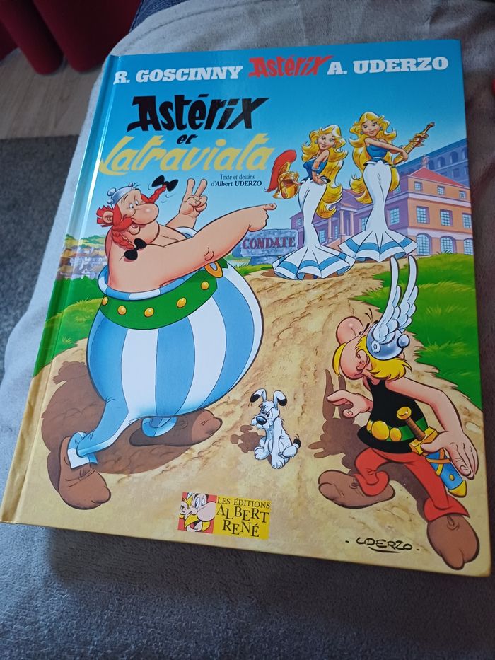 Livre BD Asterix et la traviata