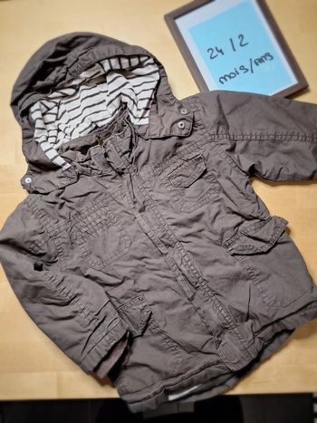 Manteau pour garçon taille 24 mois Marque kimbaloo très bon état
