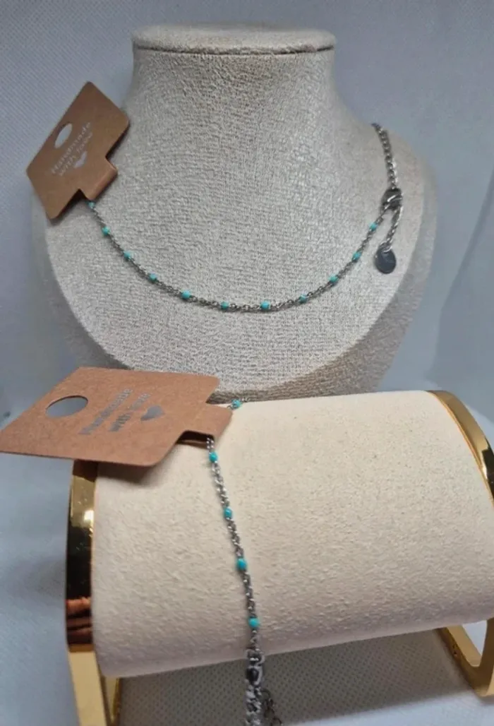 Parure de 2 bijoux : 1 collier et 1 bracelet argenté en acier inoxydable perles turquoises - photo numéro 6
