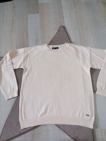 Pull léger crème