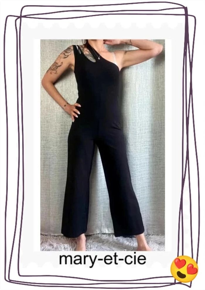 SOLDÉ - Combinaison noire taille S - asymétrique - Monki - photo numéro 2