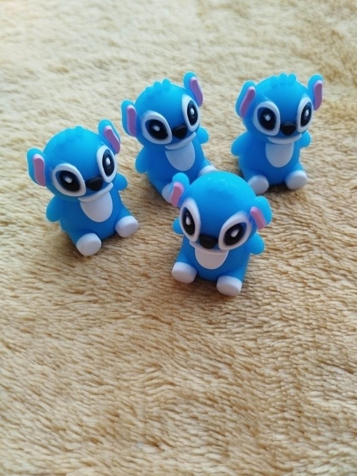 Lot figurines Stitch - photo numéro 2