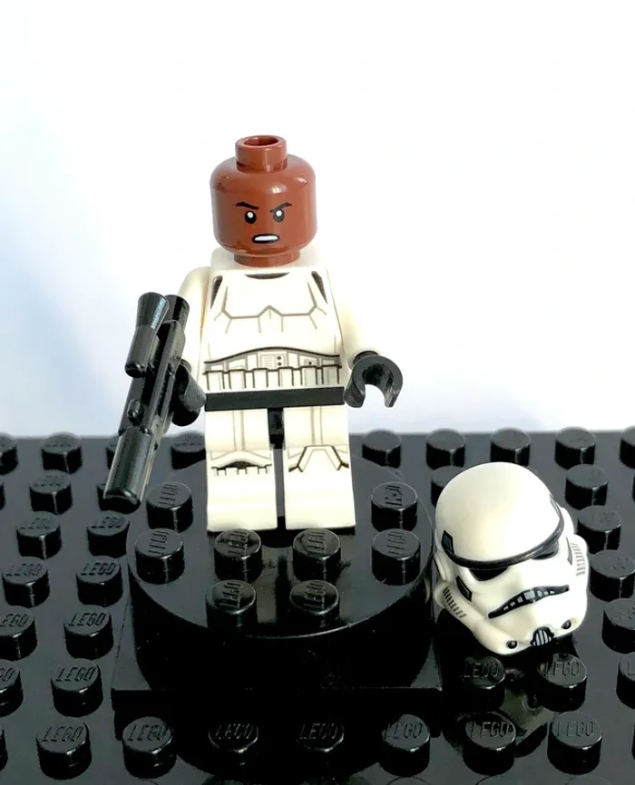 LEGO Star Wars The Mandalorian - Imperial Stormtrooper - photo numéro 7