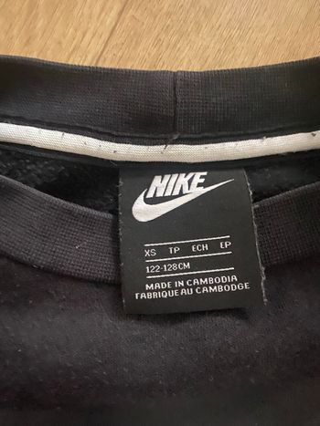 Pull Nike xs 122-128cm