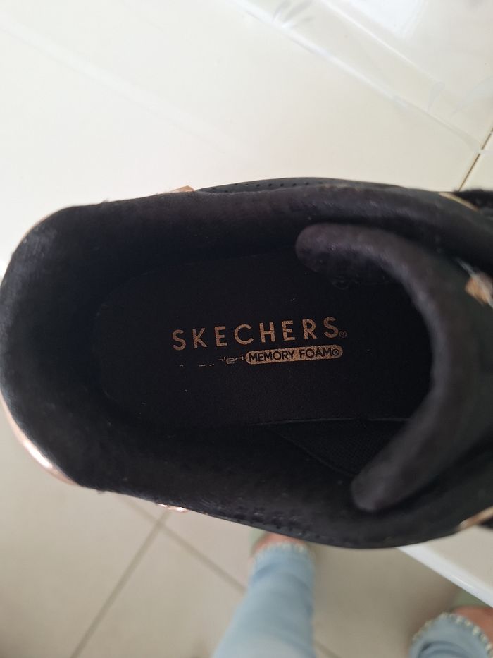 Baskets pointure 33 Skechers. - photo numéro 5