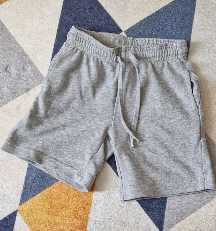 3 shorts 5 ans - photo numéro 4