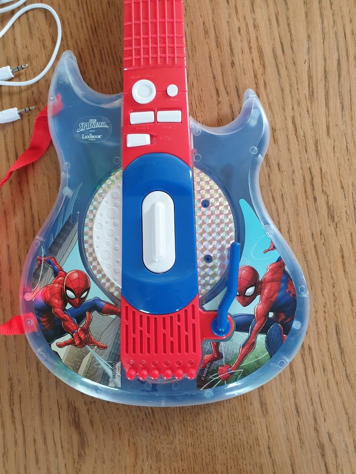 Guitare spiderman - photo numéro 7