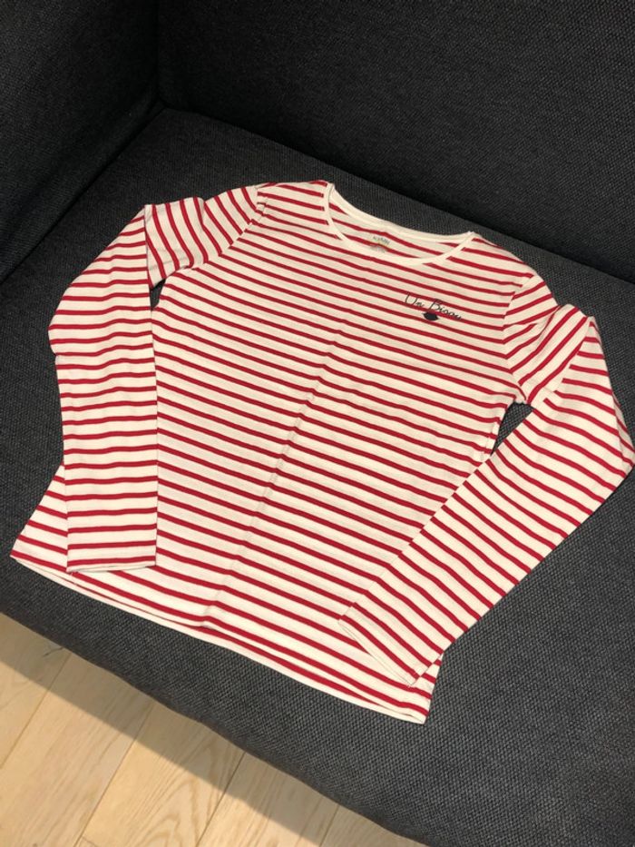 T shirt rouge et blanc mariniere bisous