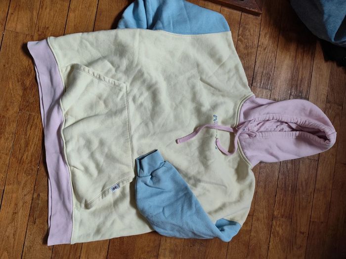 Pull hello kitty - photo numéro 2