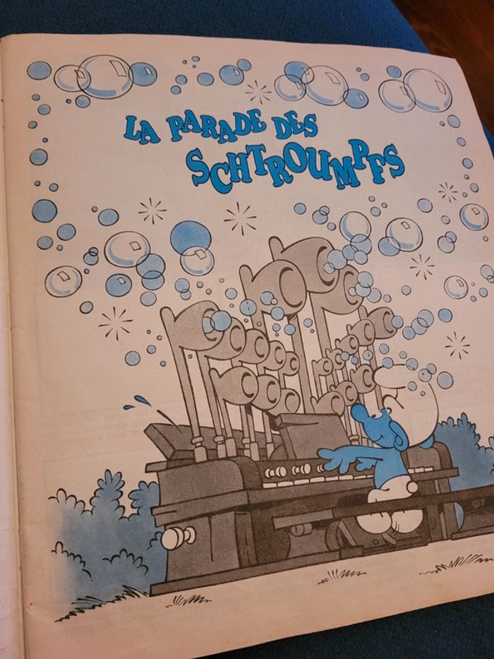1985 Album Panini ancien livre La Parade des Schtroumpfs complet stickers autocollants collection - photo numéro 3