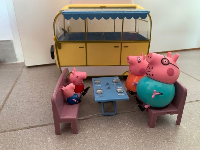 Camping car Peppa pig - photo numéro 2
