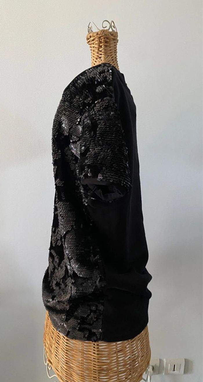 Tee shirt Camaïeu noir à sequins noirs et velours taille S neuf avec étiquette - photo numéro 3