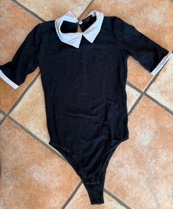 Bodies noir avec col blanc Jennyfer taille xs