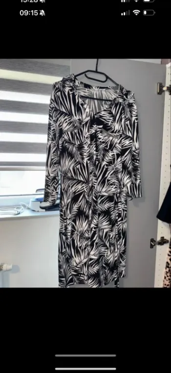 Robe chic  taille 40 lola liza neuf