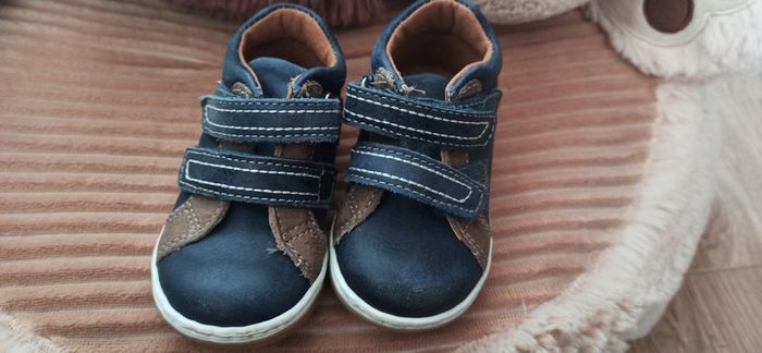 Chaussure garçon taille 18