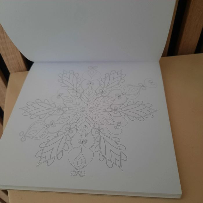 Carnet de coloriage antistress mandala - photo numéro 3
