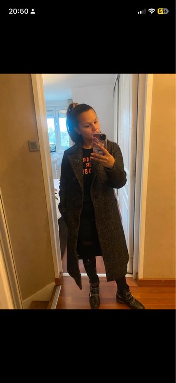 Manteau de laine chaud et oversize