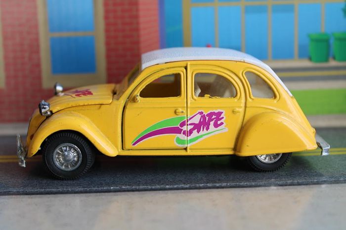 Welly Citroën 2 CV - photo numéro 2